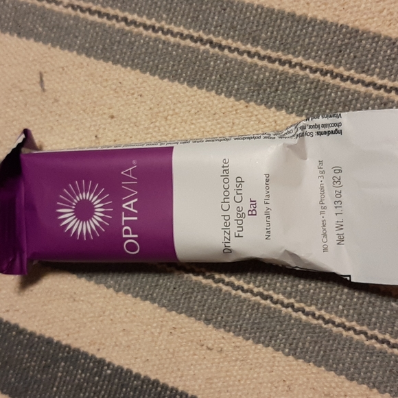 OPTAVIA Kitchen Optavia Drizzled Chocolate Fudge Crisp Bar 7